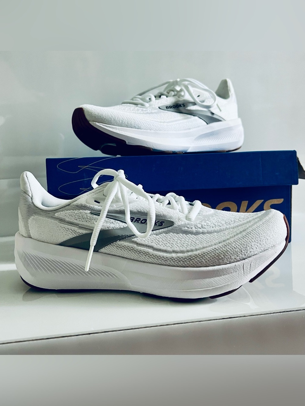 Brooks | Revel 9 | Women’s Running Shoes Size 5.5 | White Gray NWT | New Release